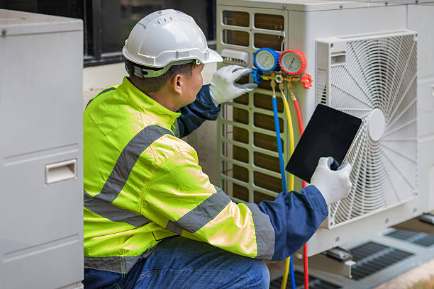 Professional Hvac technician working in Oldwick, NJ